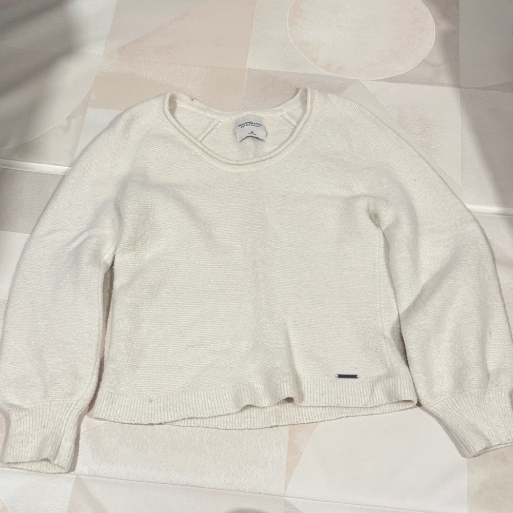 Abercrombie & Fitch Women's Cream Sweater